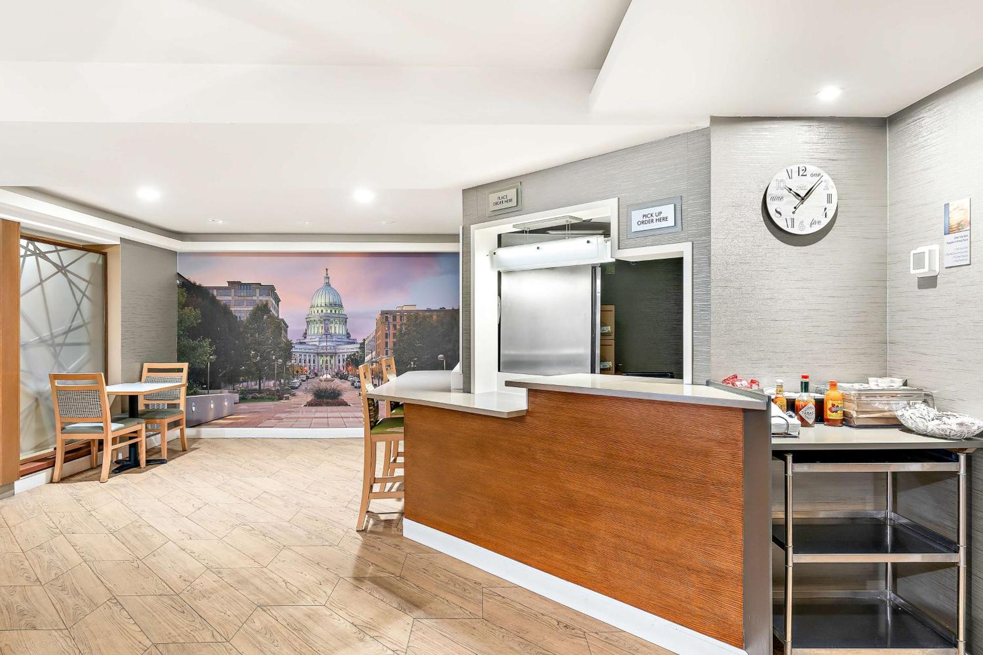 Best Western West Towne Suites Madison Zewnętrze zdjęcie
